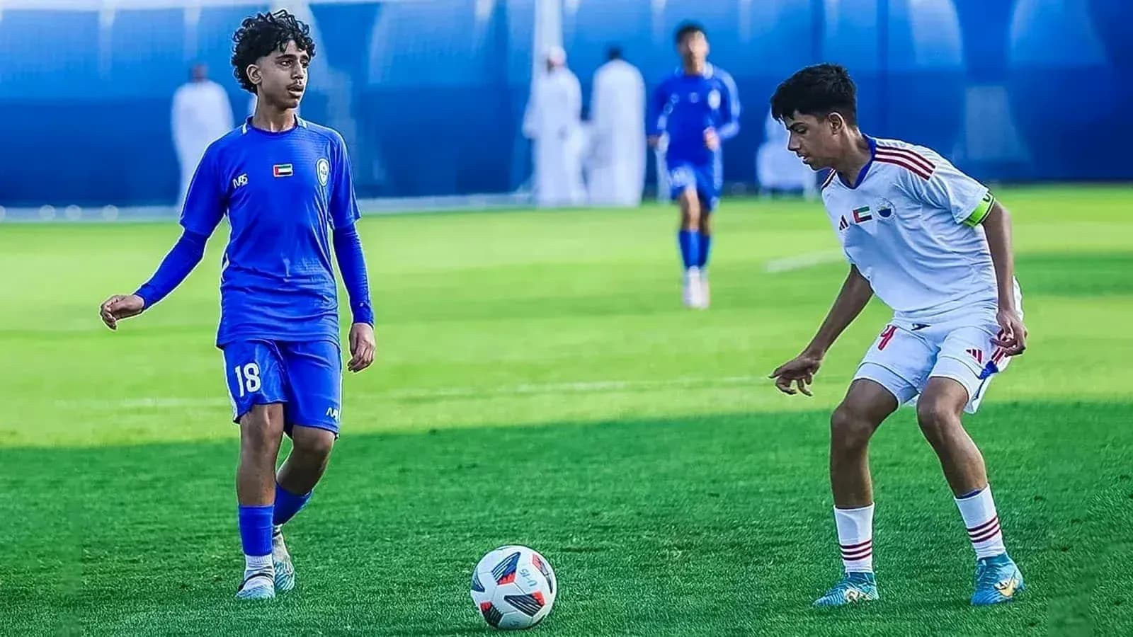 Игроки Al Nasr U23 и Ajman U23 на поле